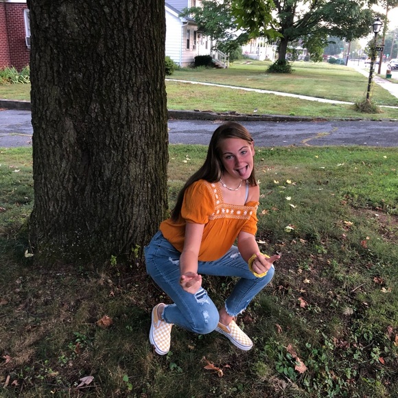 Meet your Posher, Anna - Picture 1 of 1